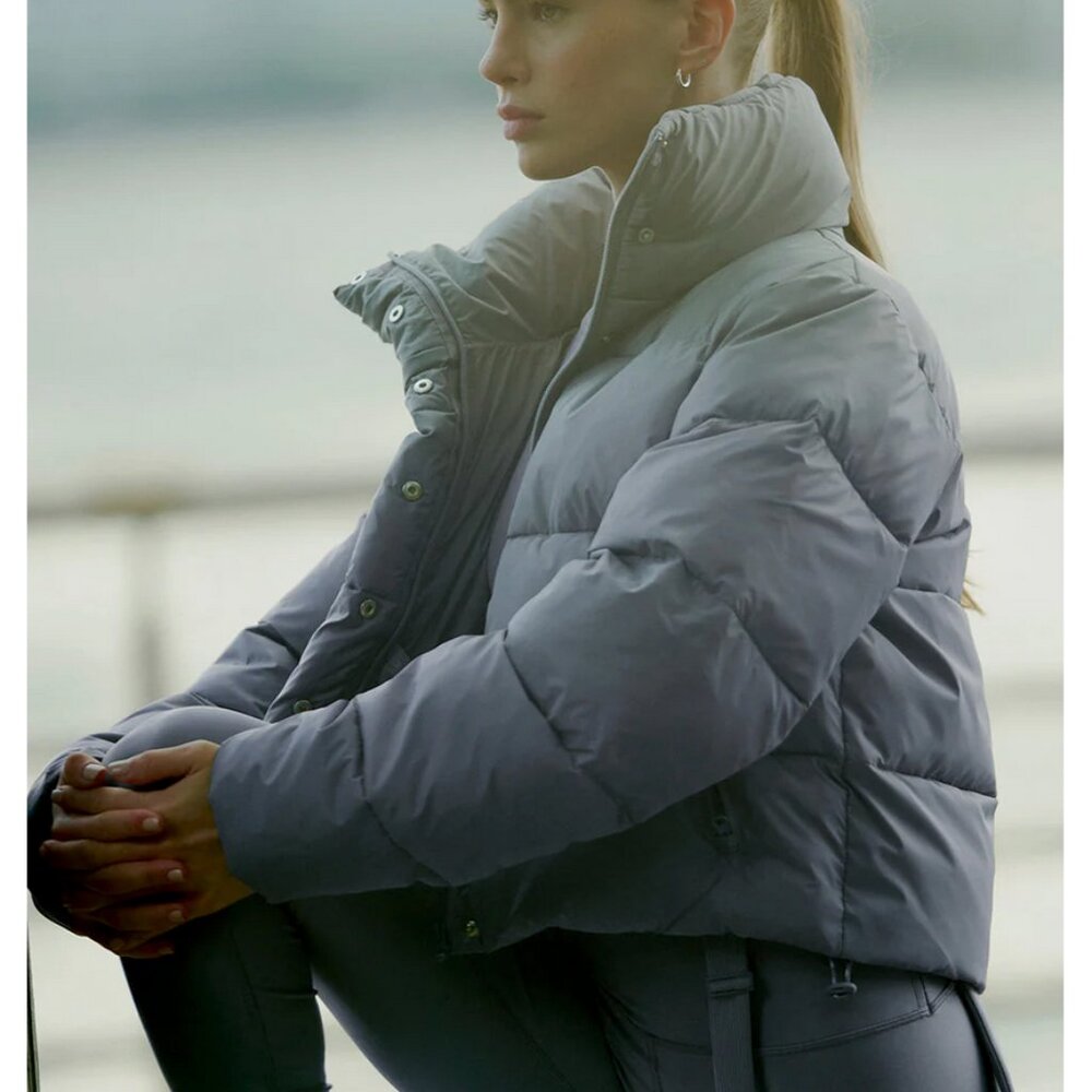 Alo Gold Rush Puffer NWOT